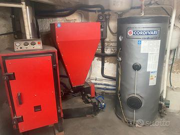 Caldaia riscaldamento e panneli solari termici