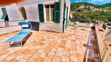 Ampio appartamento a pochi km dal mare