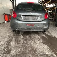 Vendiamo ricambi Peugeot 208 5p anno2014