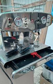macchina caffe professionale ILLY 