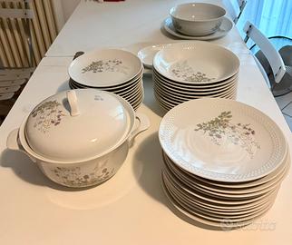 Servizio 12 piatti porcellana vintage Kahla