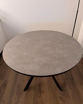Tavolo in ceramica allungabile 120-160x120 cm