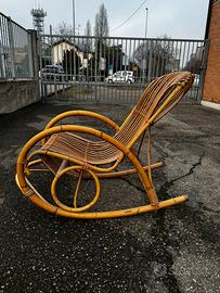 Sedia a dondolo anni ‘50 e ‘70