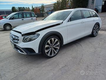 Ricambi Mercedes E 220 D  4Matic Allterrain  2018