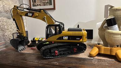 Escavatore rc cat huina 1580