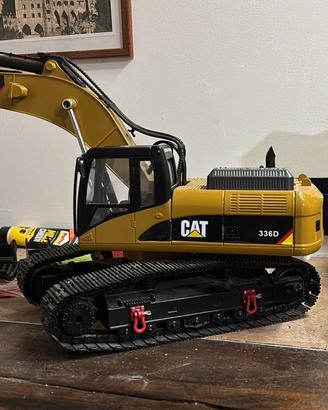 Escavatore rc cat huina 1580