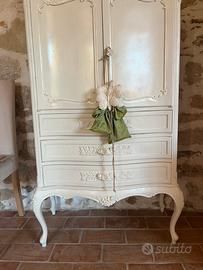 Credenza porta oggetti