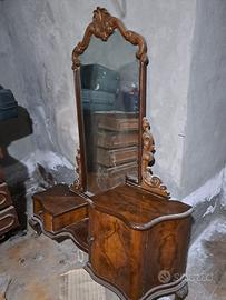 Credenza da toilette-  “Petineuse”