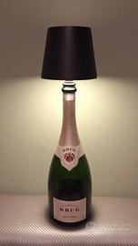 Krug bottiglia lampada led nera