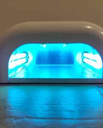 Lampada UV (ultravioletti) con timer per unghie.