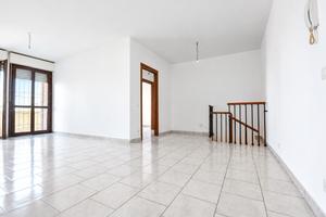 Appartamento con garage, località Grancetta