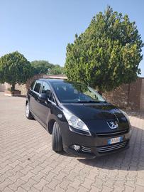 Peugeot 5008  1.6  HDi