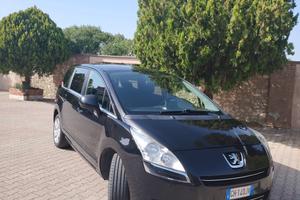Peugeot 5008  1.6  HDi