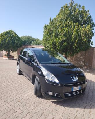 Peugeot 5008  1.6  HDi