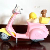 Scooter di Barbie con cagnolino e casco Mattel