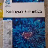 Libro di biologia e genetica