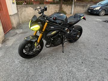 Triumph speed triple 1200 rs