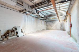 AMPIO MAGAZZINO SOTTERRANEO