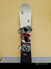 Tavola Snowboard 150cm con attacchi