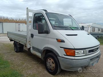 Furgone IVECO Daily 35/10
