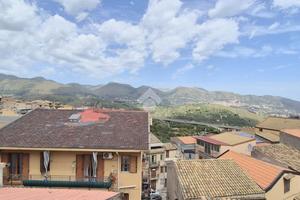 MONOLOCALE A ALTOFONTE