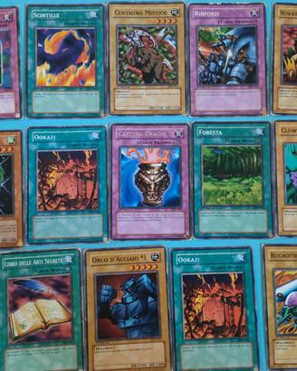 Lotto 14 carte Yu-Gi-Oh 