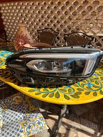 Fanale anteriore destro led mercedes classe a 2020