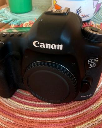 Canon EOS 5D mark III 90mila scatti