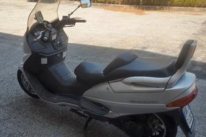 Scooter Suzuki Burgman 250