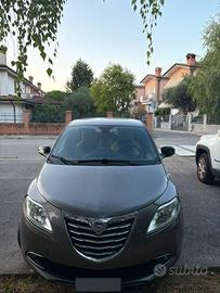 Lancia Ypsilon 1.3 MJT 95 CV Platinum – 2014