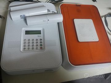 Kit allarme e telecamere