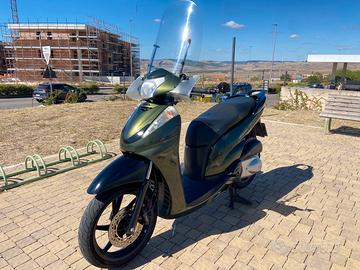 Honda sh 300