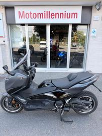 Yamaha T Max 560 crystal graphite 2658 km