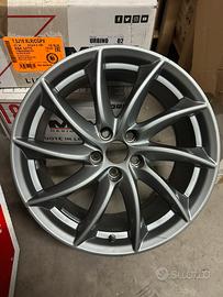 4 cerchi in lega originali Alfa Romeo Giulia 18”