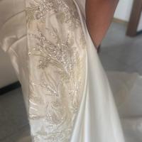 Abito da Sposa MAI USATO