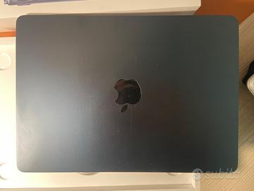 MacBook Air M2 2023