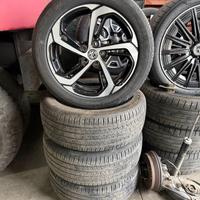 Cerchi Mg+ gomme 235/50R18