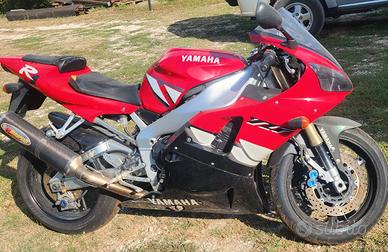 Yamaha R1