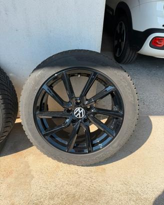 215/55/17 98V Hankook i cept volkswagen troc
