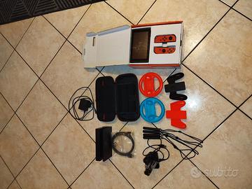 Nintendo Switch completa di scatola e accessori