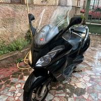 Aprilia Atlantic 300 (2011)