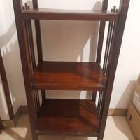 Scaffale in legno a 3 ripiani – Stile classico