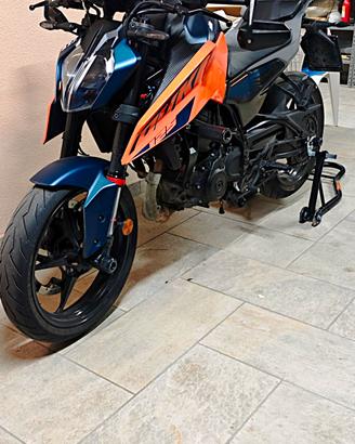 KTM DUKE 125 2024