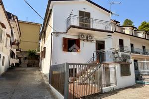 3 LOCALI A DIAMANTE