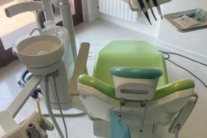 Studio dentistico con 2 postazioni