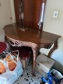 Elegante Consolle a Mezzaluna in Noce Luigi XV