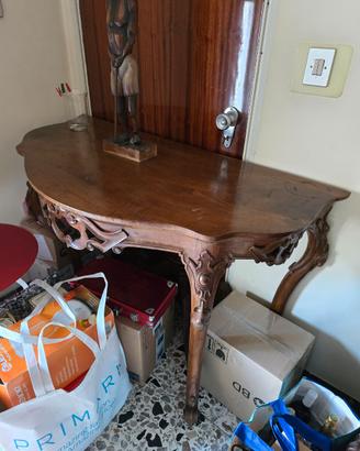 Elegante Consolle a Mezzaluna in Noce Luigi XV