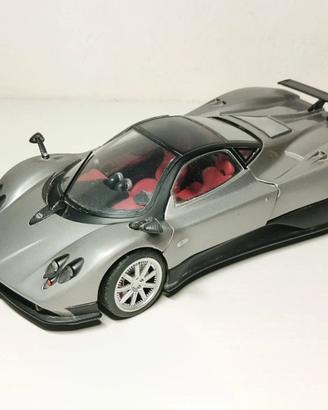 1:18 Pagani Zonda F - MondoMotors