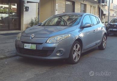 RENAULT Megane Mégane 1.5 dCi 110CV Dynamique UN