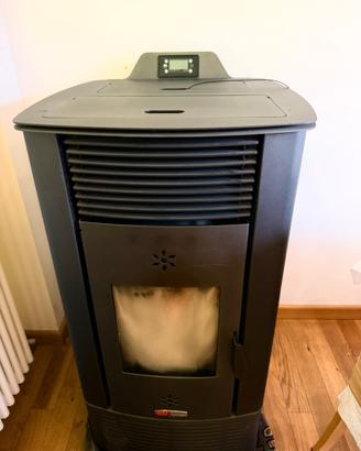 Stufa idro pellet  24Kw